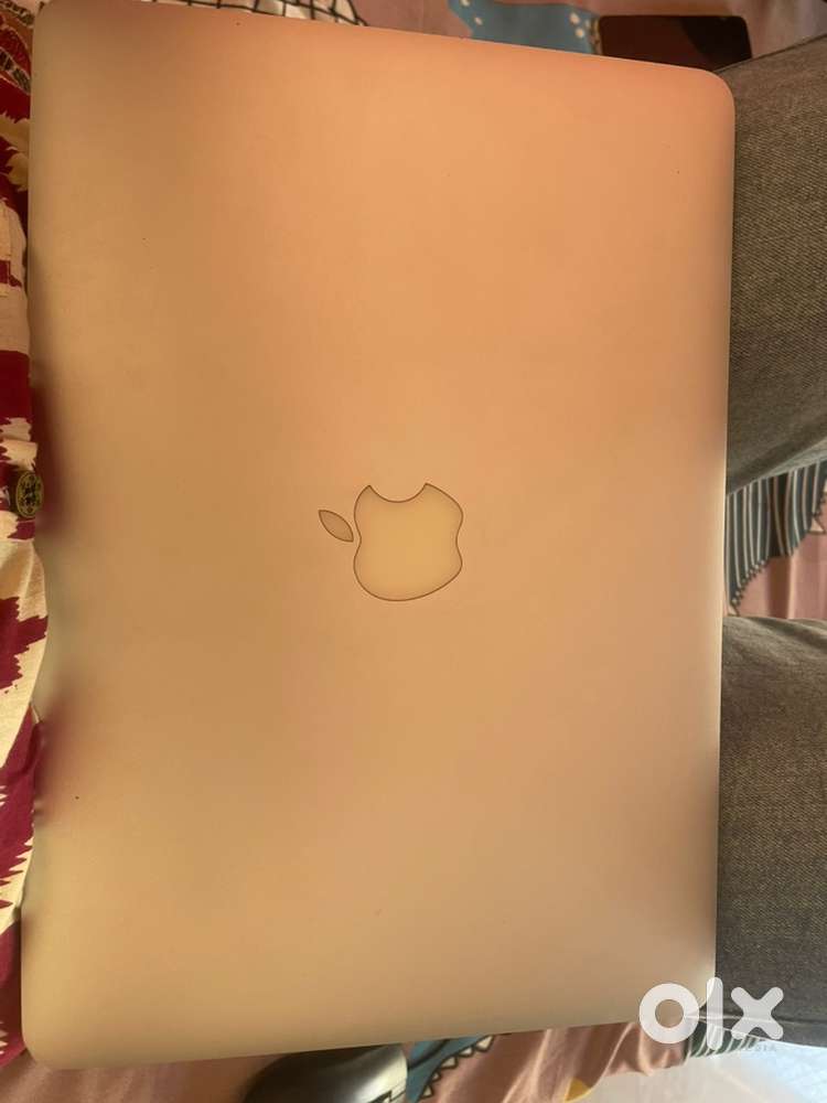 Macbook Air (13 inch ,mid 2012)