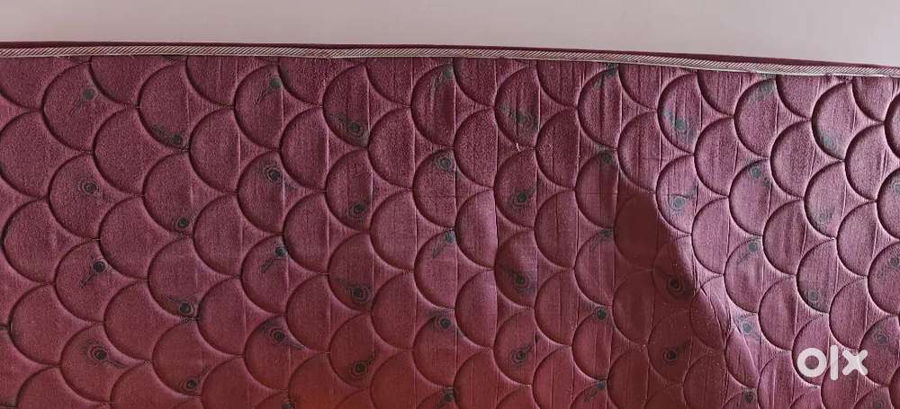 Queen Size Mattress 78x60x4