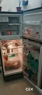 Warlpool 242  5 sal purana h liters na koi dikkat nahi h ak dam ok h