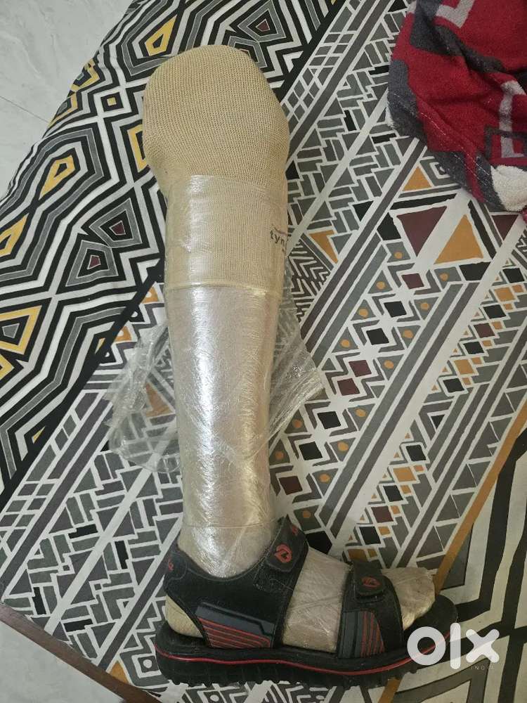 Artificial leg