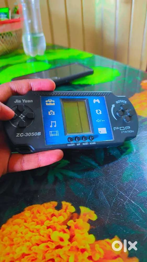 Retro Handheld Brick Game Console (POP Station ZC-30508)