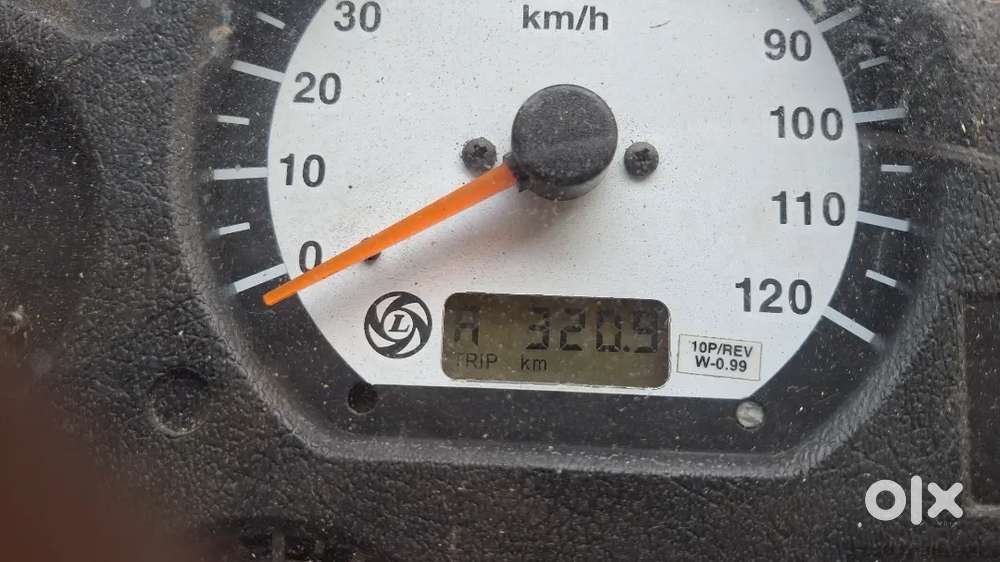 Acting driver near tirupattur dist