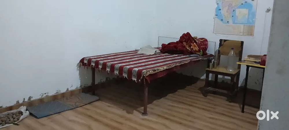 Well finished luxury room with kitchen and big bed.