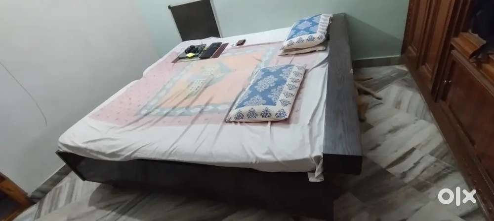 Selling 7×7 box type bed
