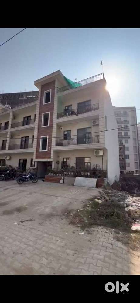 Specious 3bhk flat just 1 mint from airport road