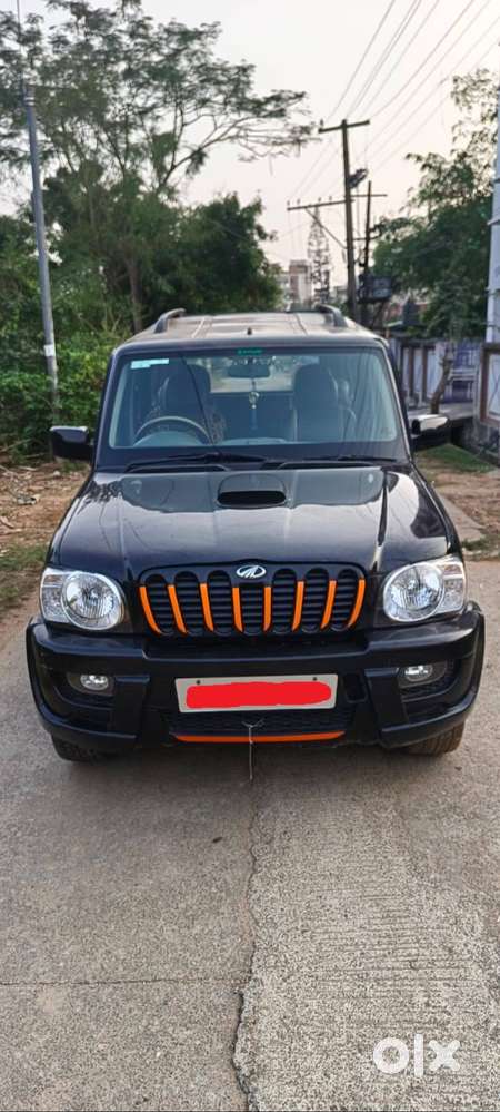 Mahindra Scorpio 2006, 9 Seater.
