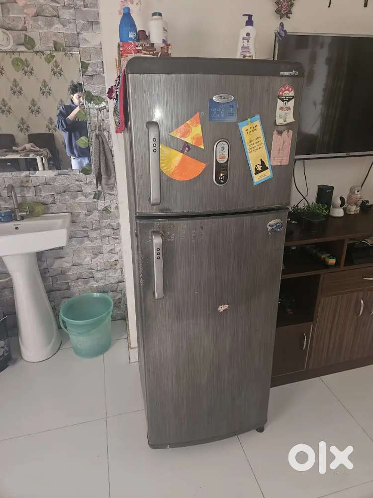 Whirlpool double door fridge 250 Liters 4 star rated