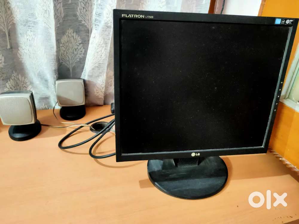Computer with speaker,woofer