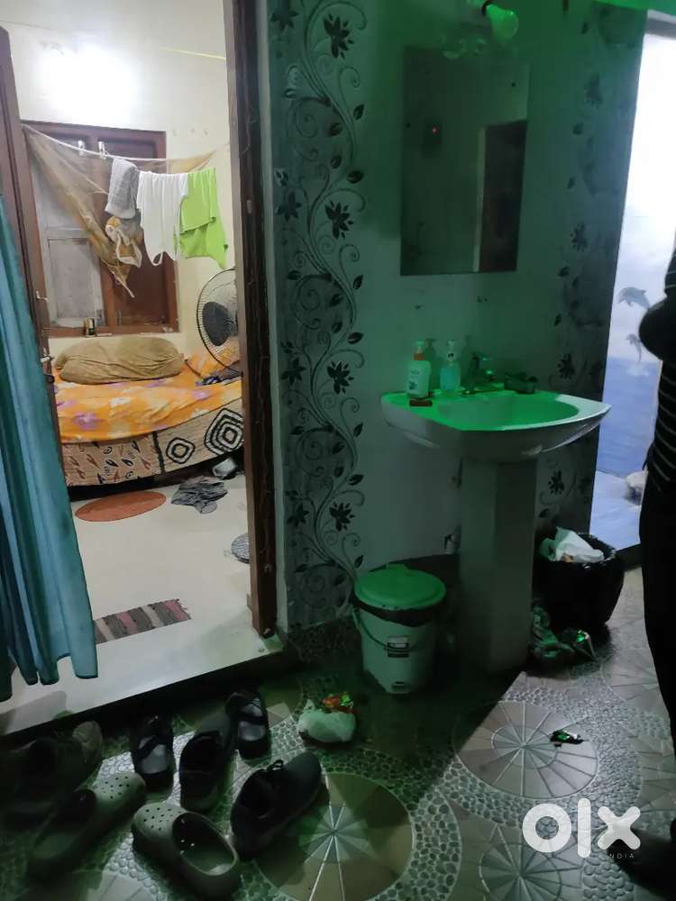 One bed room and one bathroom