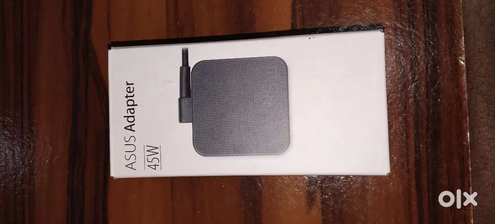 ASUS 45 WATT charger with adaptor 4mm