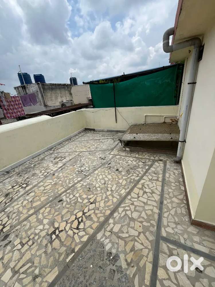 2bhk 1st floor semi furnished newly house available for rent