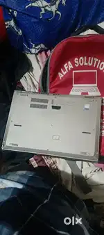 Lenovo laptop ThinkPad l390 hai i5 hai 9th jancon ka hai 11windo hai