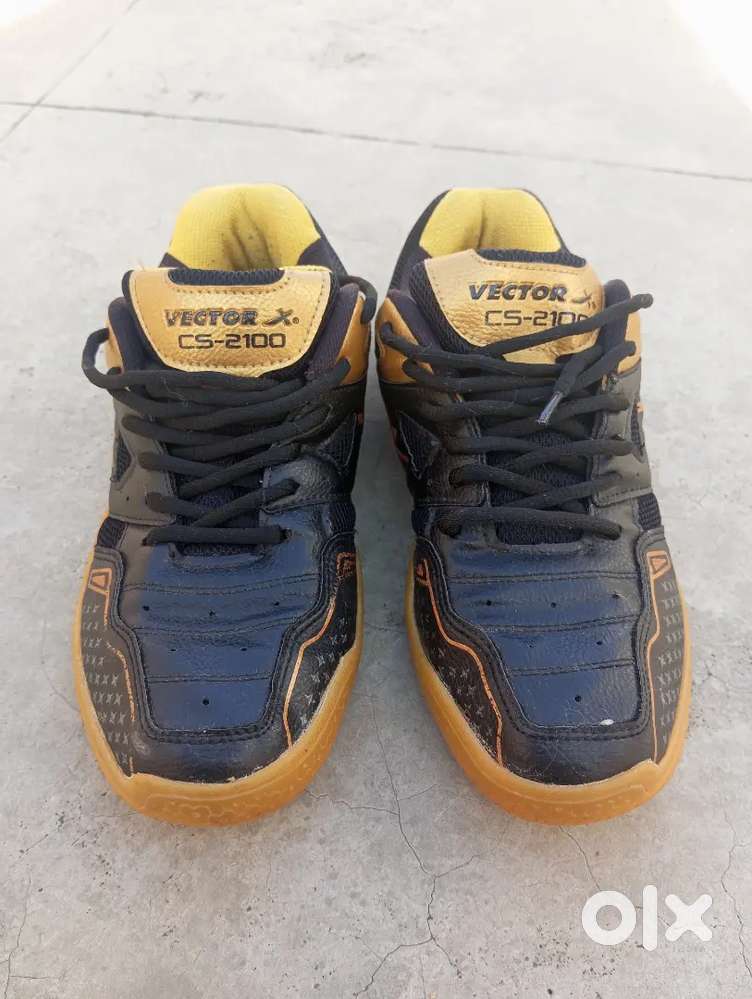 VECTOR X Original, Non Marking, Badminton Shoes Size 7