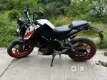 BS4 DUKE 200