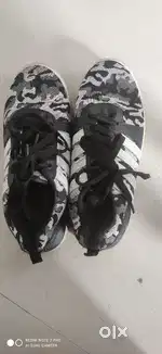 Sport shoes size 6
