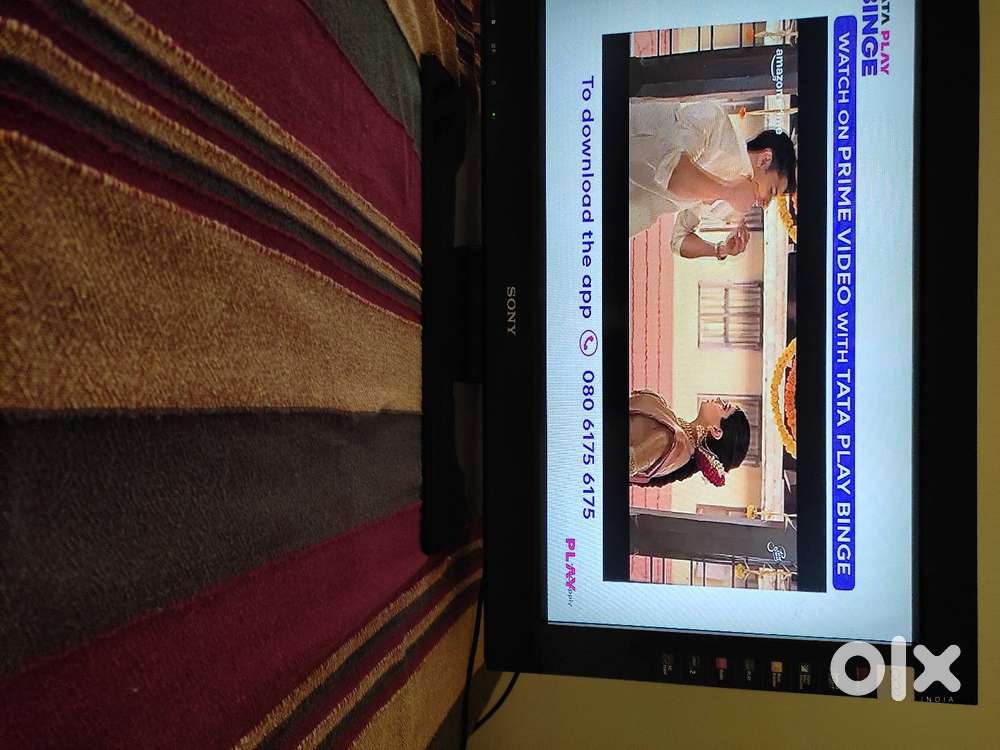 Sony colour TV CX32
