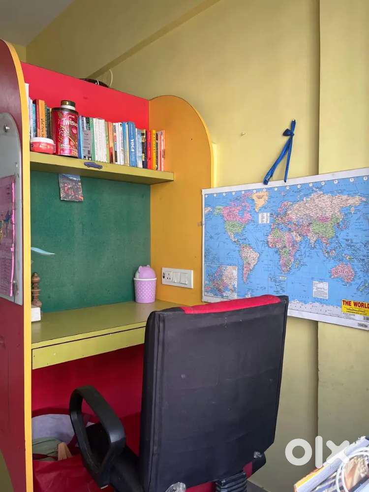 Urgent rent 2bhk furnished flat Near by JSPM College