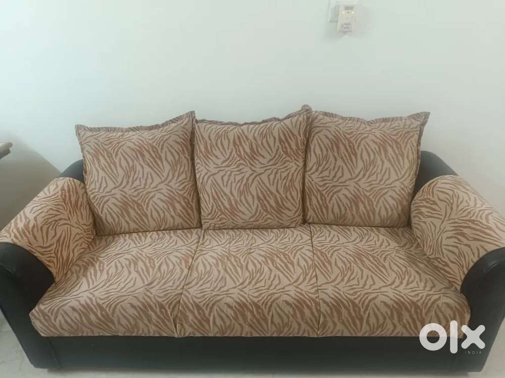 Selling sofas