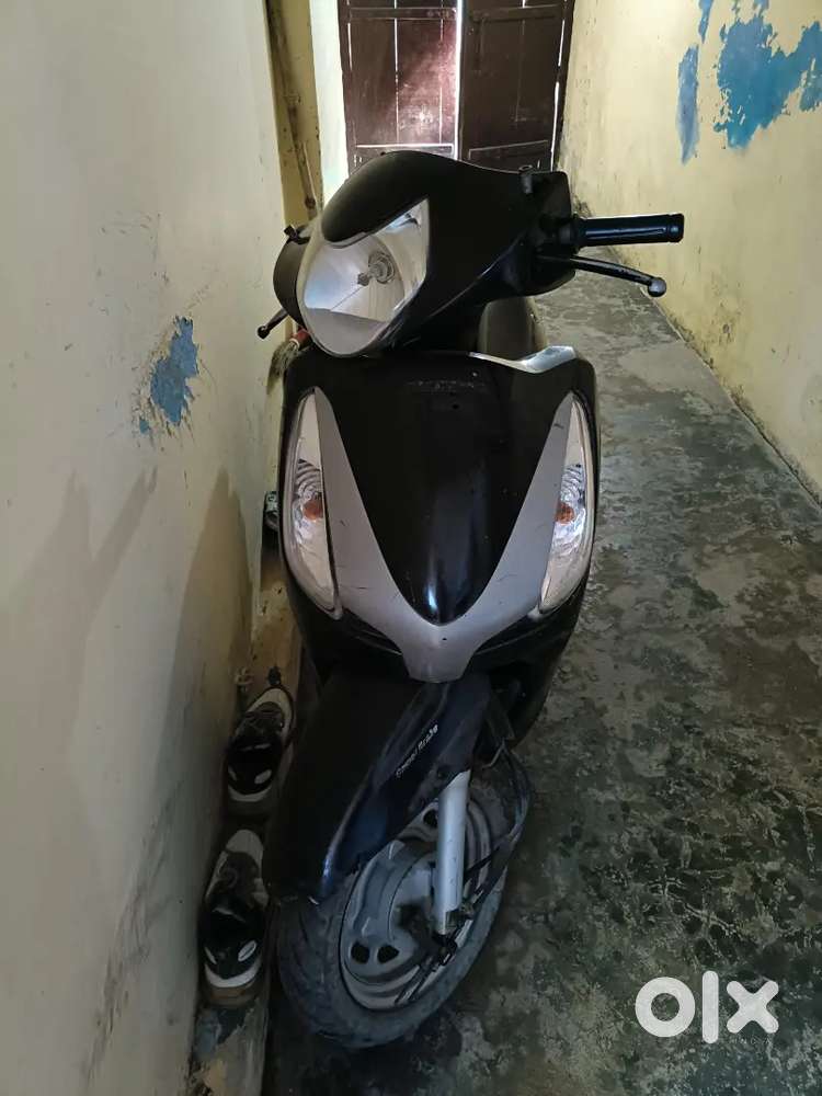 Good condition aviator activa