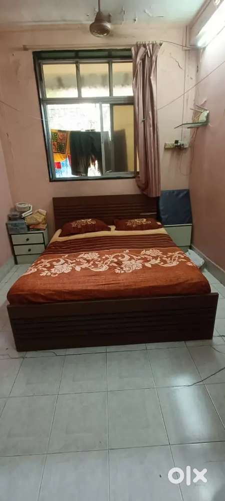 Double bed with storage,side tables and with mattress