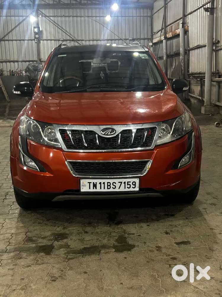 Mahindra xuv500 w10