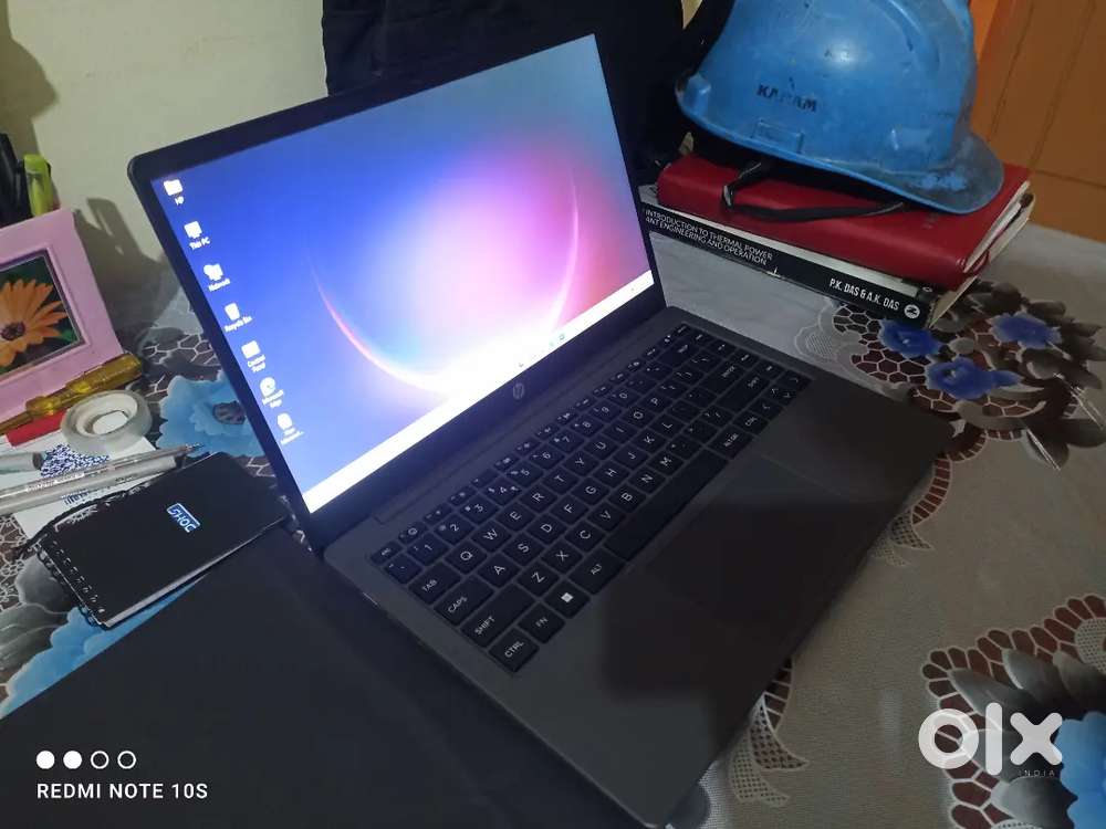 HP 14 (2025) Rizen 5 Laptop (7520U, 8GB/512GB)