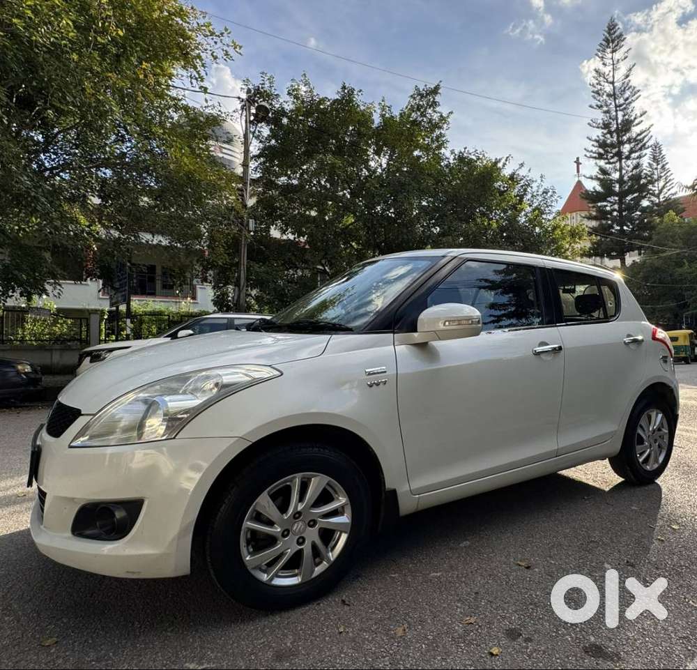 Maruti Swift ZXI Low mileage 3.98 Lac (No Accidents)