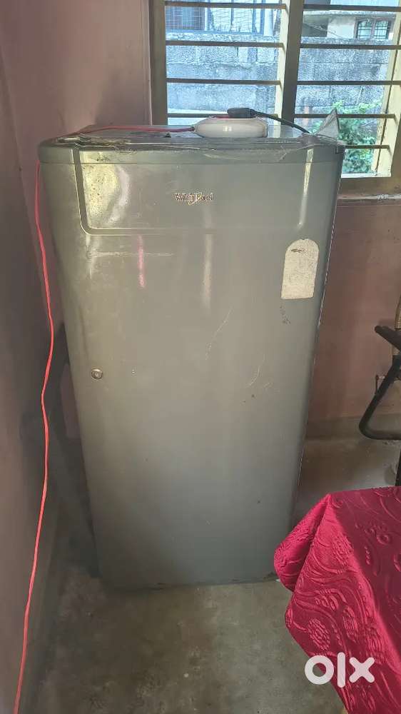 Single door fridge (Whirlpool )