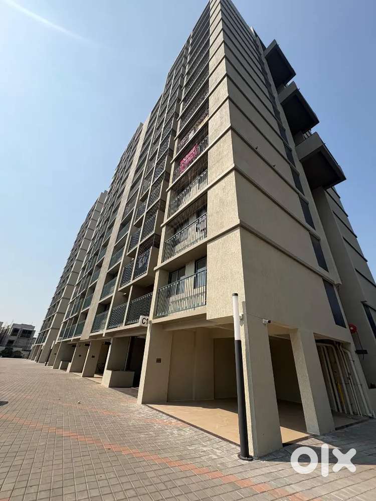 1.5 bhk flat in chala