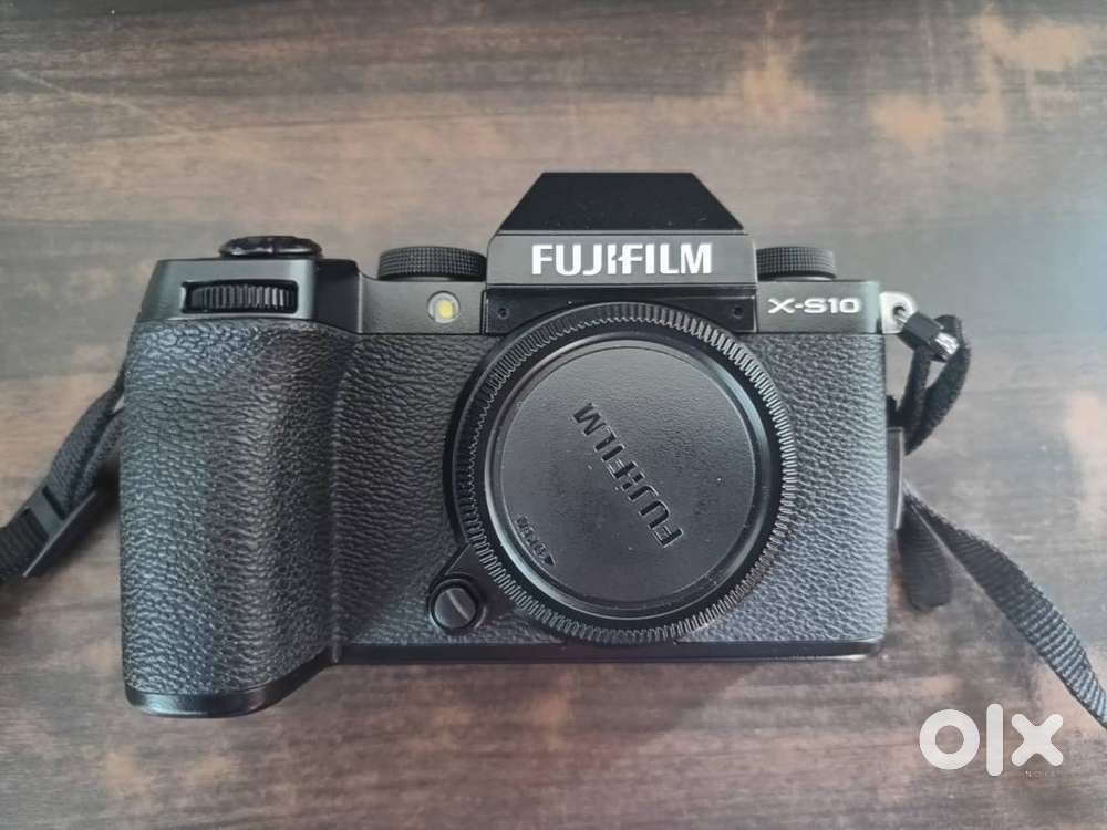 Fujifilm X-S10 Camera Body Fuji X-s10 APS-C Mirrorless Camera