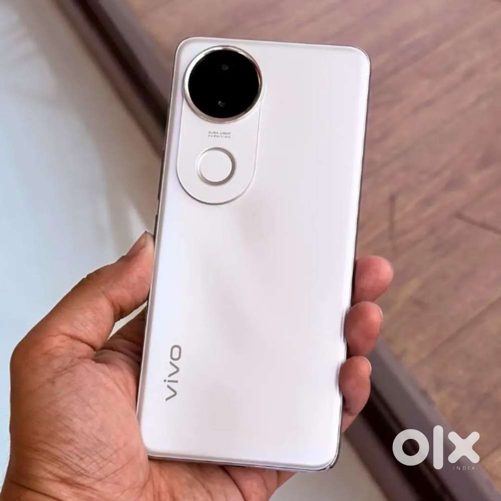 Vivo v50e 12 ,256gb hai