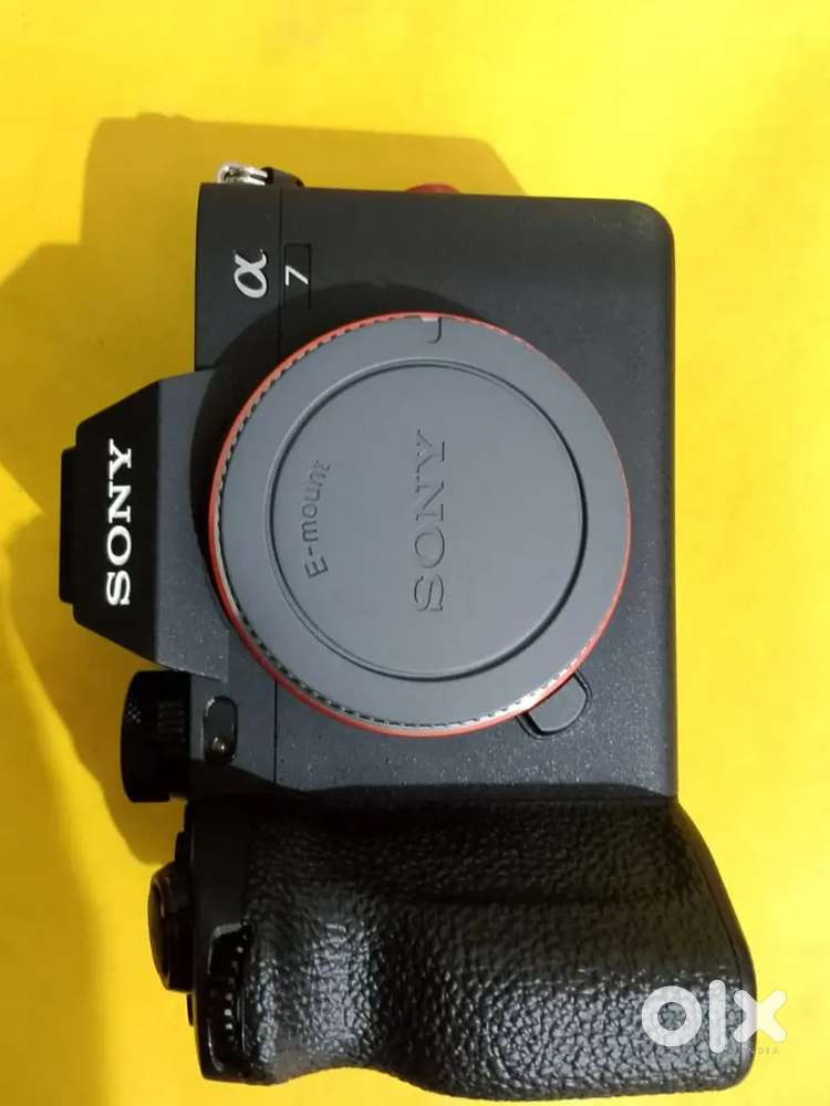 Sony a7m4 camera with 31 months warranty left