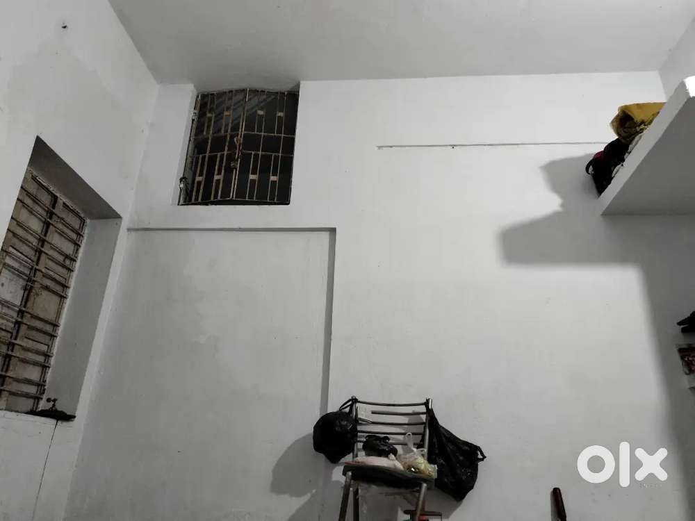 Single room need roomate