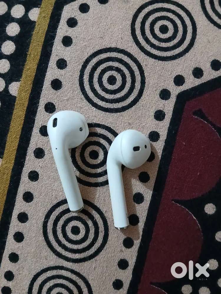 Iphone earbuds