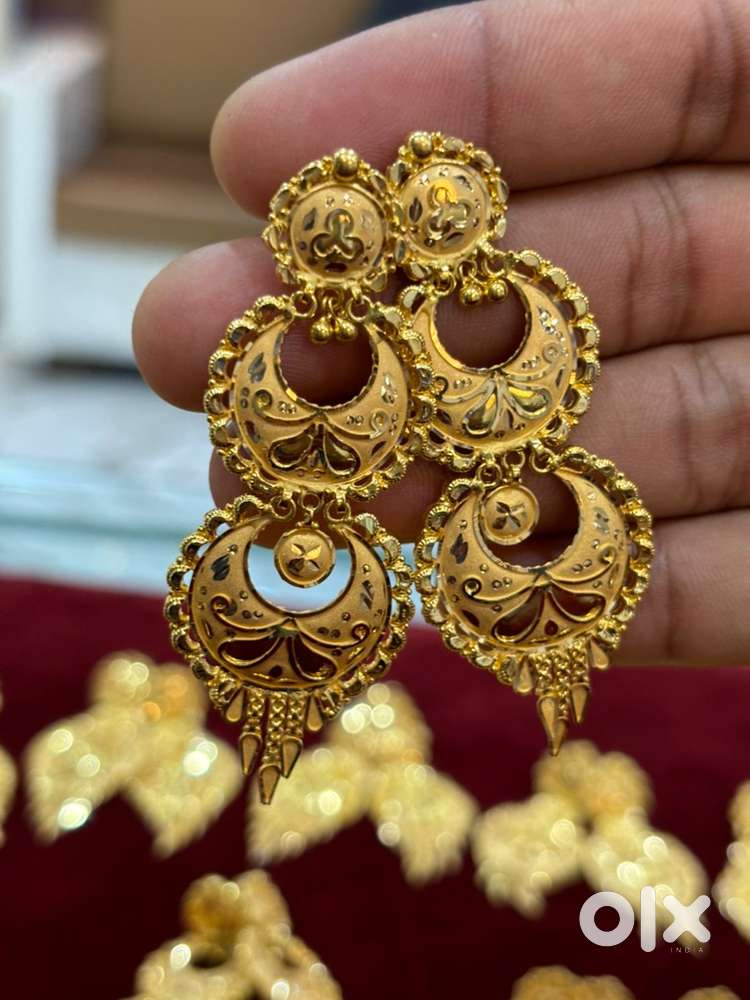 Jewellery Salesman (male only)