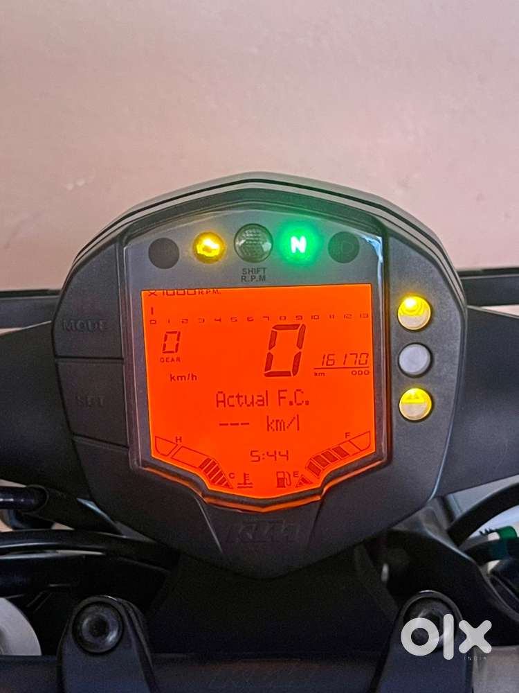 KTM Duke 250 Matte Grey 2023
