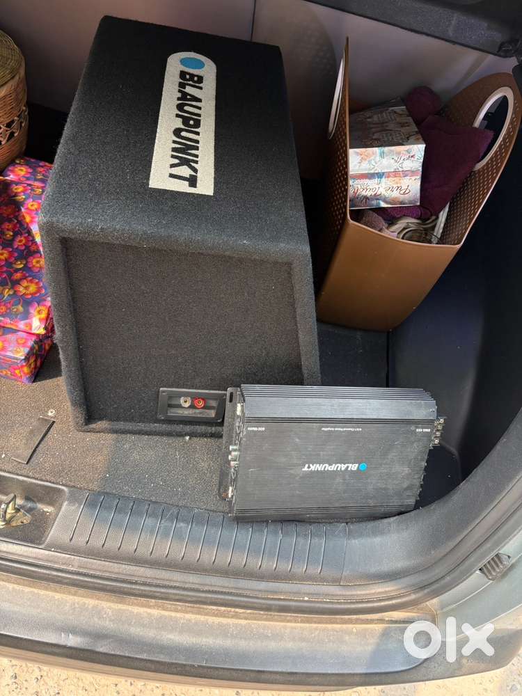Woofer and amplifier