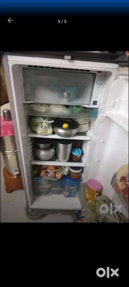 Samsung 5-Star Refrigerator 210L – Excellent Condition