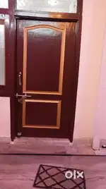 108  gaj m bna huha hai or 4 room hai 1 kicten 1 waasroom hai 1 haal