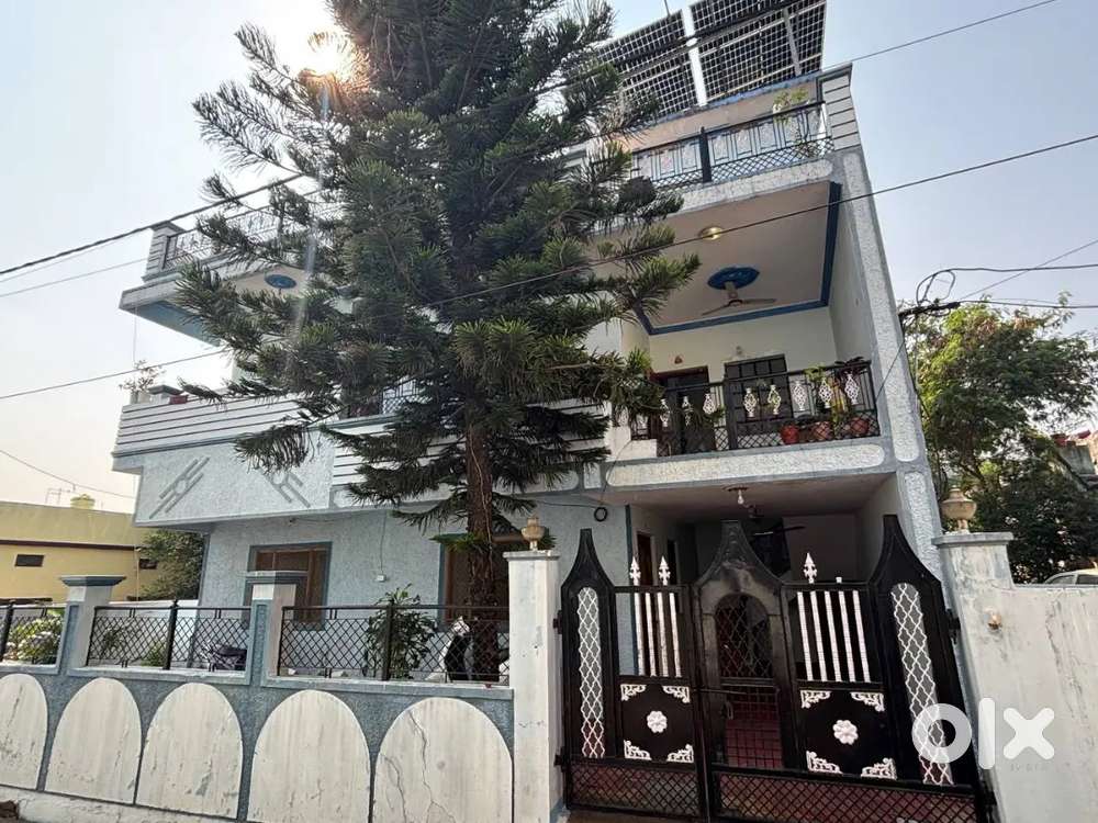 2 bedroom , hall , dining room , kitchen and one store room