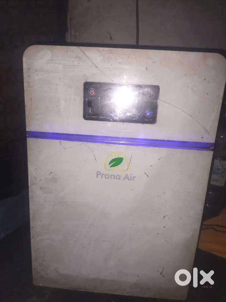 Hi me sumit apne prana air conditioner ko bech raha hu new liya tha ok