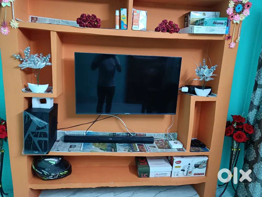 LG Web Os UHD Smart Tv 43 Inches Along with Boat speakers