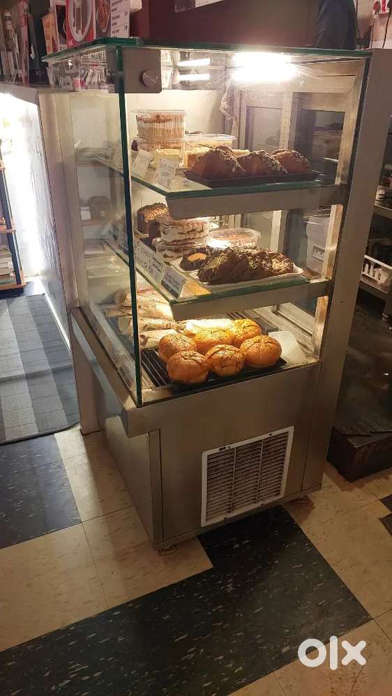 Display Fridge Pastry Fridge