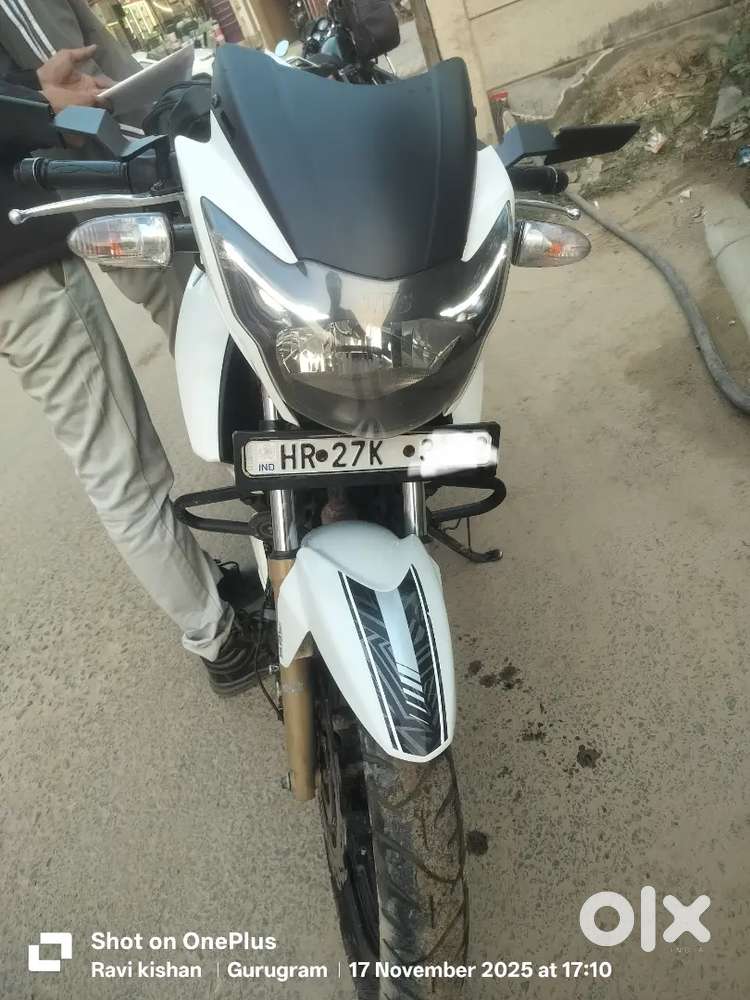 Tvs apache RTR 180 2V BSVI. Model March 2021.