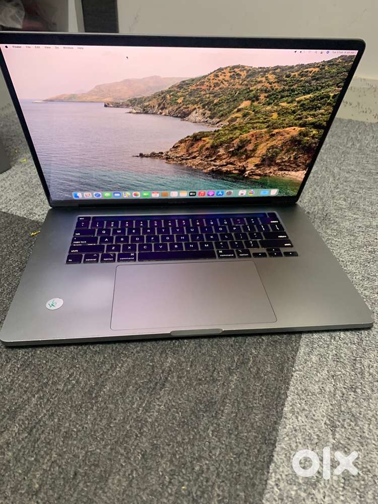 Macbook pro A2141 2019  Core i9  32GB  512GB  Touchbar warranty