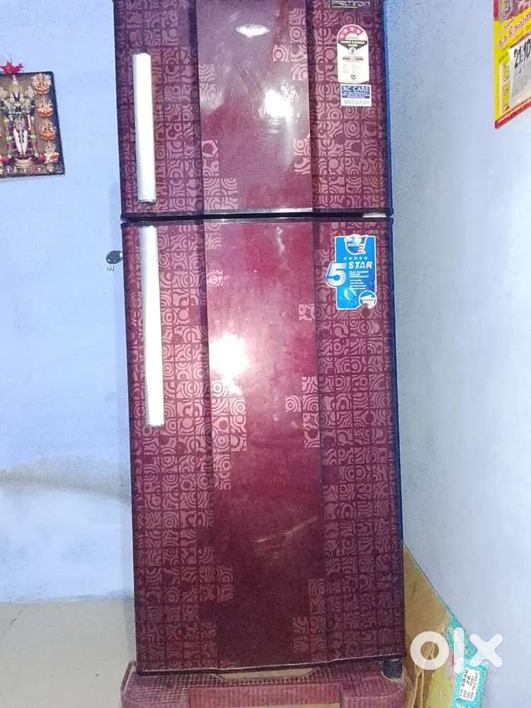 Whirlpool double door fridge