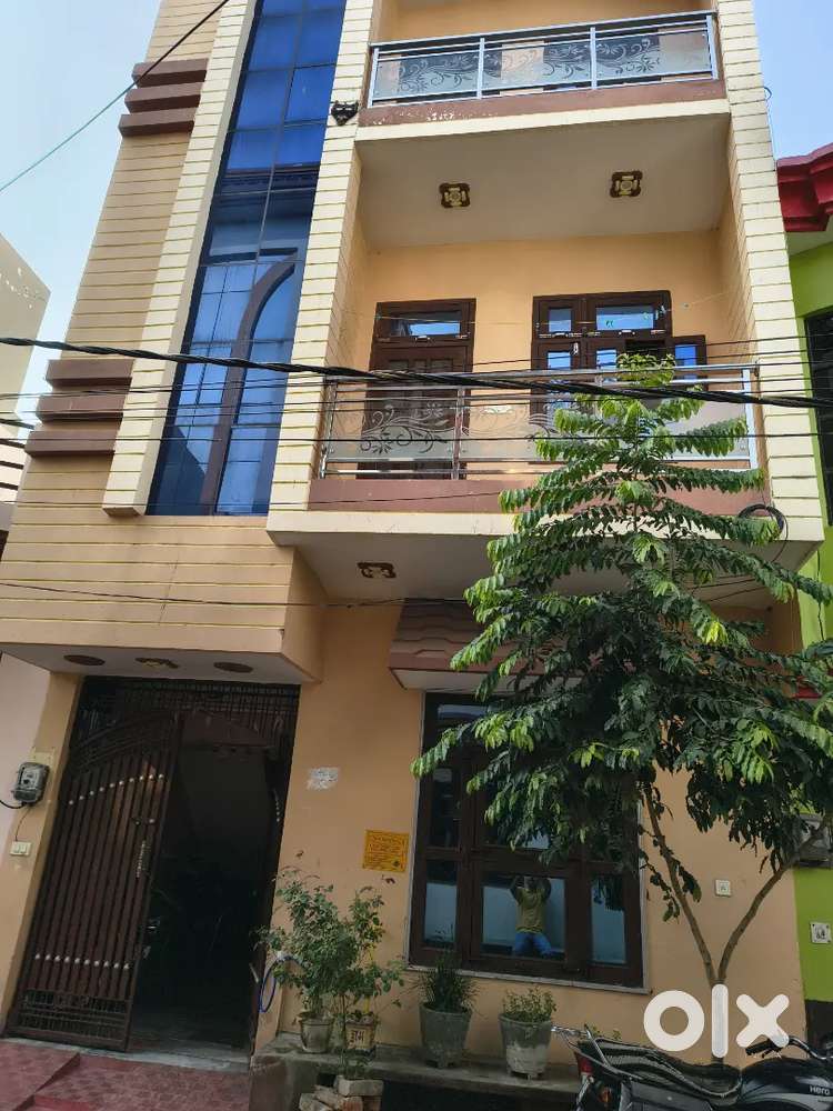 Beautiful house in 78gaj plot...
