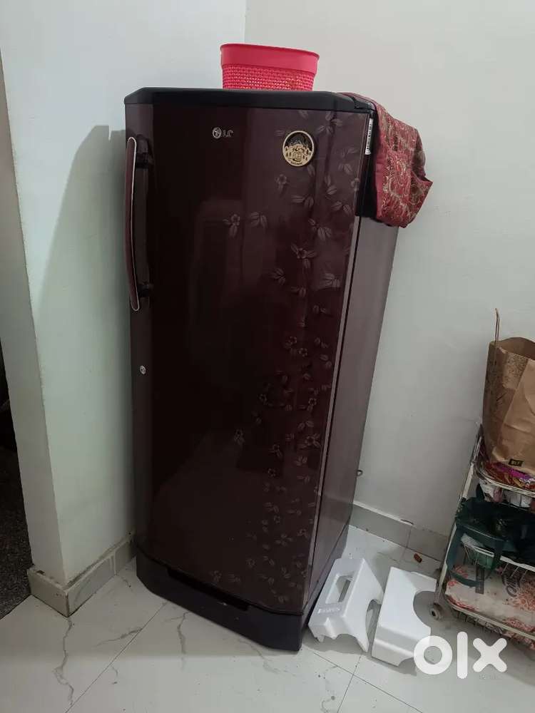 Lg Single door fridge for urgent sale