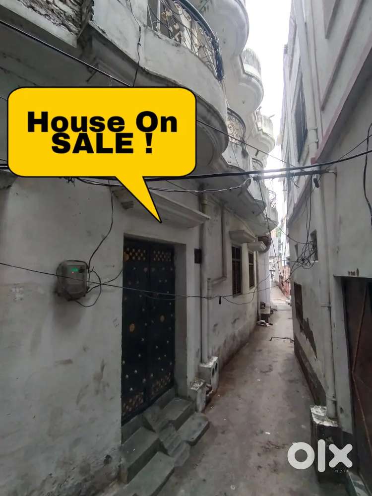 1000 sq.ft. Long Front House on SALE in Asharfabad, Turiyaganj Dhaal