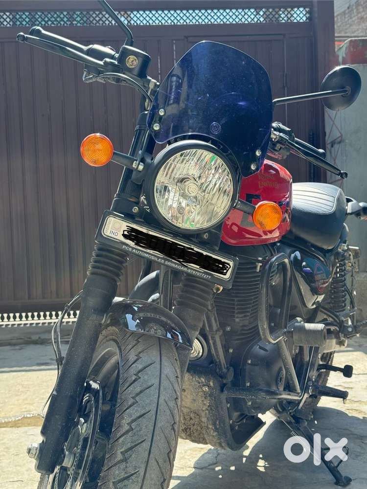 i want to sell Re hunter 350 , 2025 model only 800 kms driven